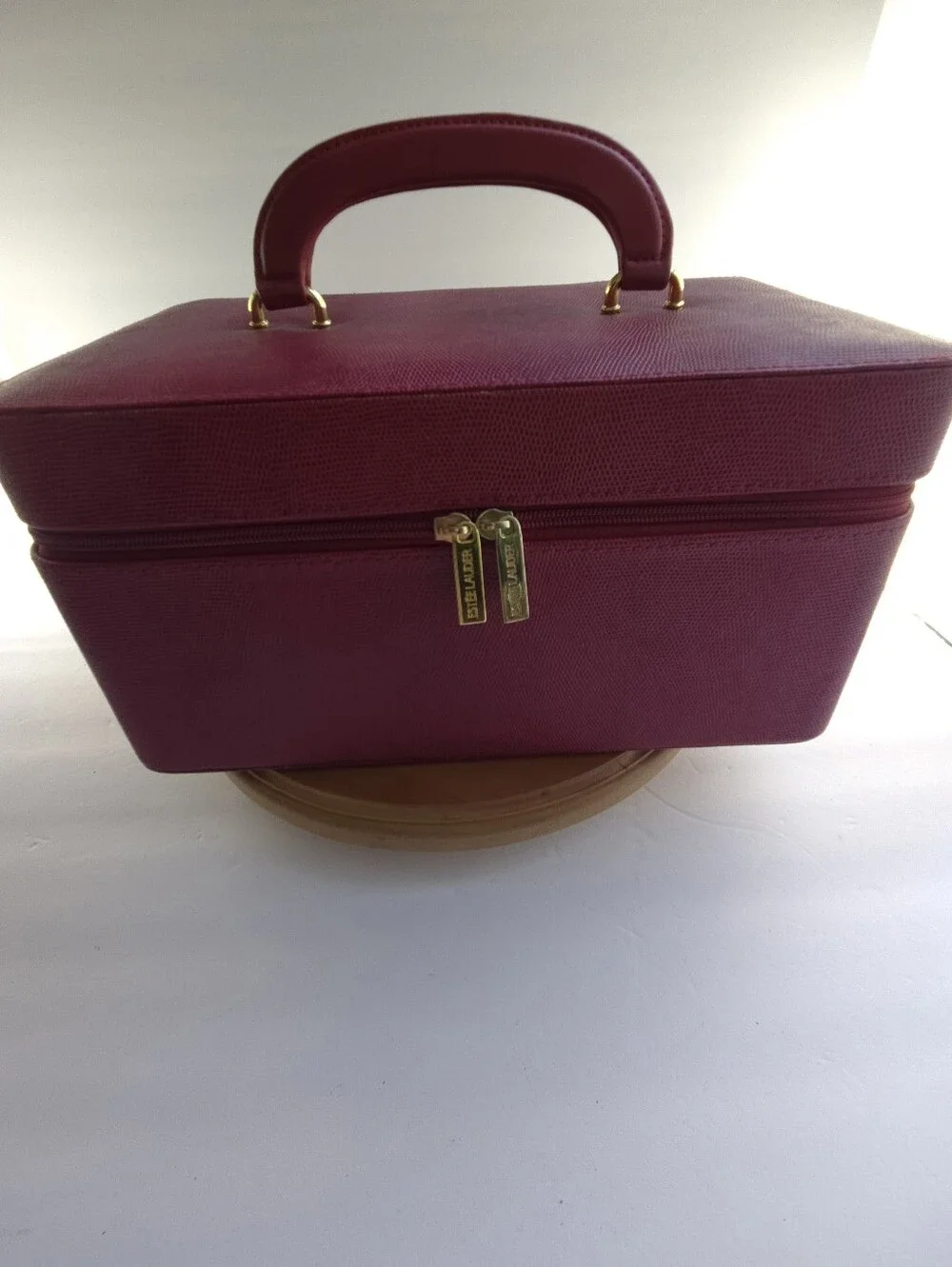 Estee Lauder Red Lizard Embossed Train Case Makeup Vanity Travel Bag Gold Tone